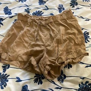 Khaki aerie shorts